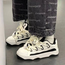 Tênis Sanrio New Hello Kitty de sola grossa feminino Y2K, tendência preppy, calçados casuais americanos, calçados de skate para meninas