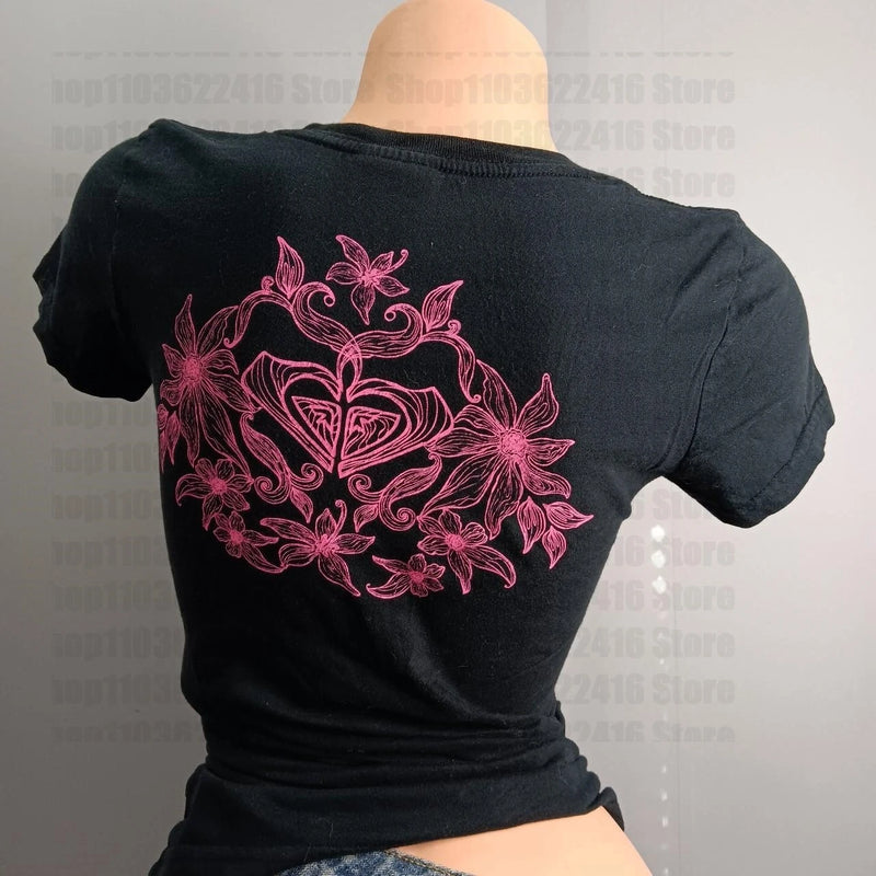 Camiseta estilo gótico americano retrô dos anos 2000, estilo emo, anos 90, roupas japonesas, estilo Y2K, com estampa floral, slim, vintage, harajuku, manga curta