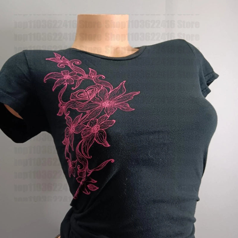 Camiseta estilo gótico americano retrô dos anos 2000, estilo emo, anos 90, roupas japonesas, estilo Y2K, com estampa floral, slim, vintage, harajuku, manga curta