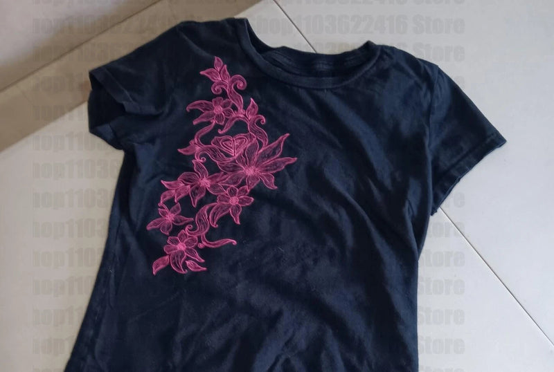 Camiseta estilo gótico americano retrô dos anos 2000, estilo emo, anos 90, roupas japonesas, estilo Y2K, com estampa floral, slim, vintage, harajuku, manga curta